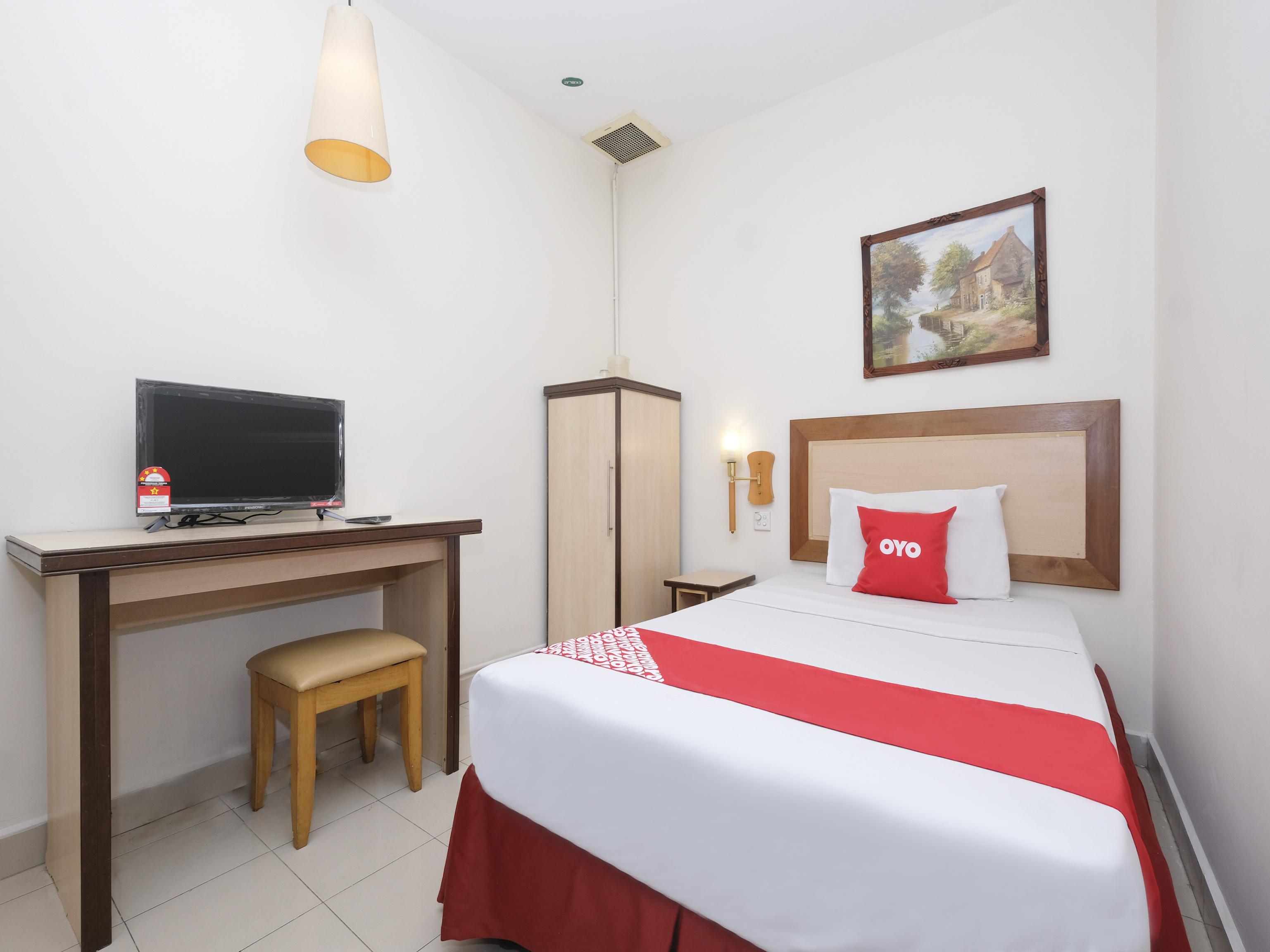 Hotel Sri Sutra - Sungai Buloh Петалинг Джая Екстериор снимка